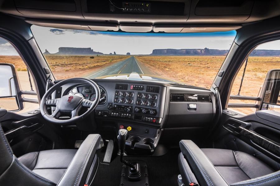 Торпедо Kenworth W990 2018 года  (фото 4 из 8)